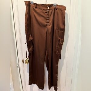 NWT Nina Parker Trendy Women’s Plus Size Satin Cargo Wide-Leg Pants